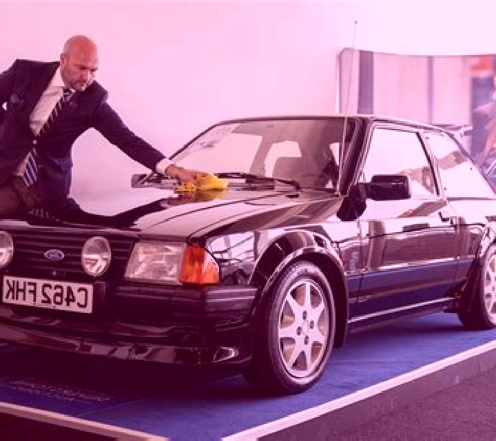 escort Yanaz