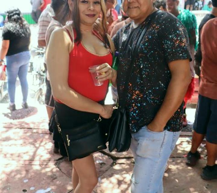 Escorts Buca, Turquía — Chicas y putas locales