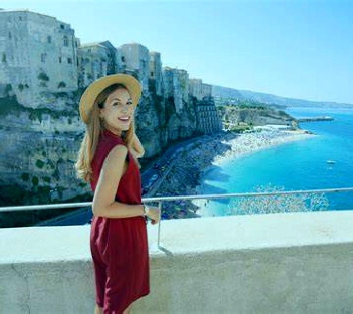 Escorts Cherpu, India — Chicas y putas locales
