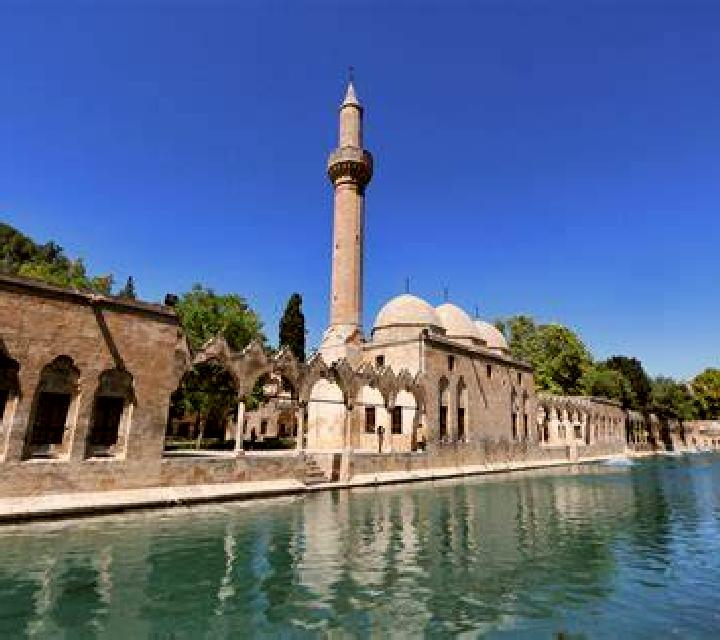 Escorts Pirincli, Turquía — Chicas y putas locales
