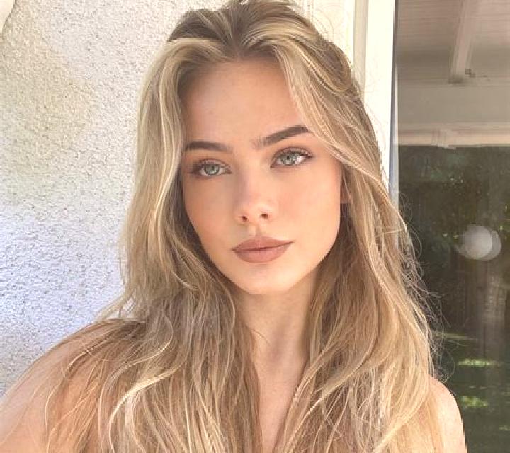 Sofía, 21 — Escort en Broadbeach Waters, Australia