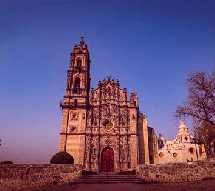 Sofía, 23, acompañante castaña de ojos marrones y etnia caucásica basada en Bor. Ofrece Masaje de próstata, Chica de fiesta, Hasta el final (CIM), Parejas. D...
