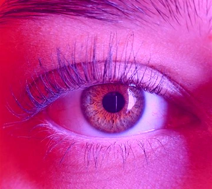 Sofía, 25, acompañante morena de ojos marrones y etnia europea basada en Weidingen. Ofrece BDSM, Parejas, Noche completa, Masaje erótico, Beso francés profun...